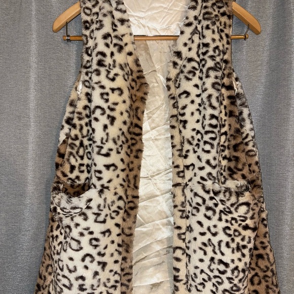 Leopard Vest - Picture 6 of 8